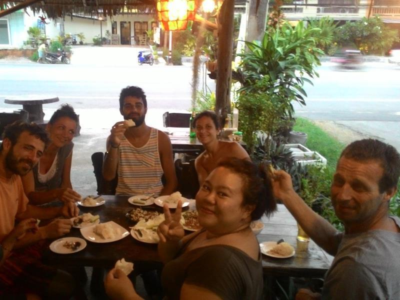 Green Leaf Guesthouse Krabi town Екстериор снимка