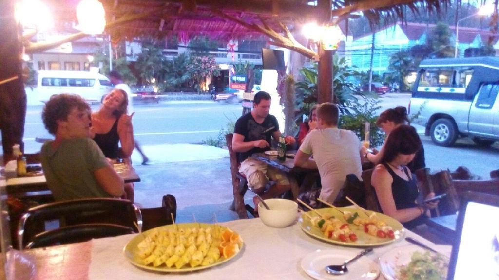 Green Leaf Guesthouse Krabi town Екстериор снимка
