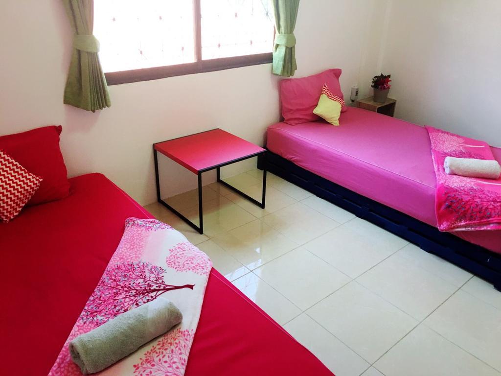 Green Leaf Guesthouse Krabi town Екстериор снимка