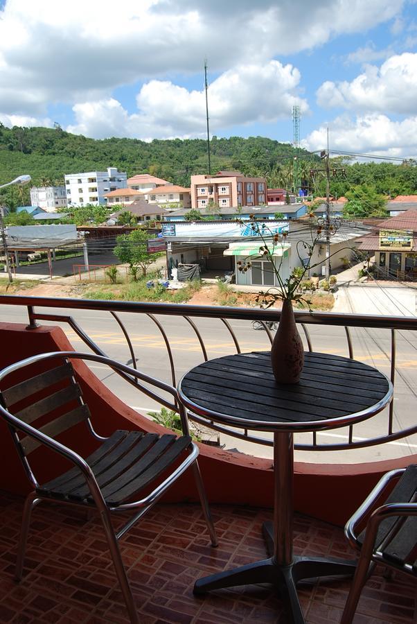 Green Leaf Guesthouse Krabi town Екстериор снимка