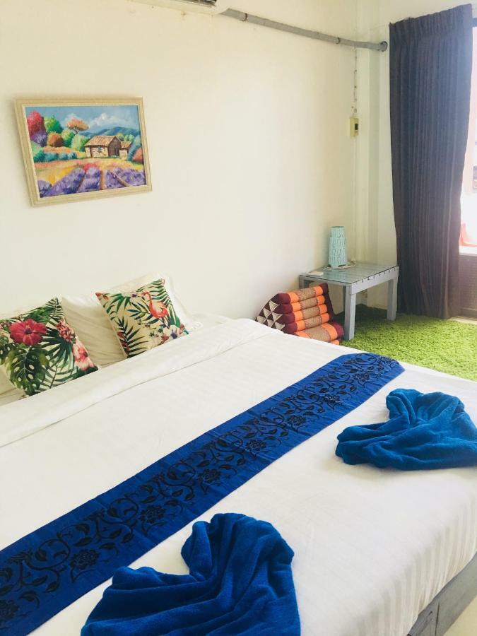 Green Leaf Guesthouse Krabi town Екстериор снимка